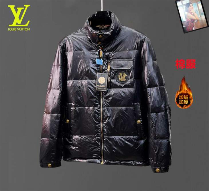 Picture of Versace Jackets _SKUVersaceM-3XL12yx0429847